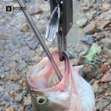 Load image into Gallery viewer, Booms Fishing XW22 Hook Remover Tool with Towel
